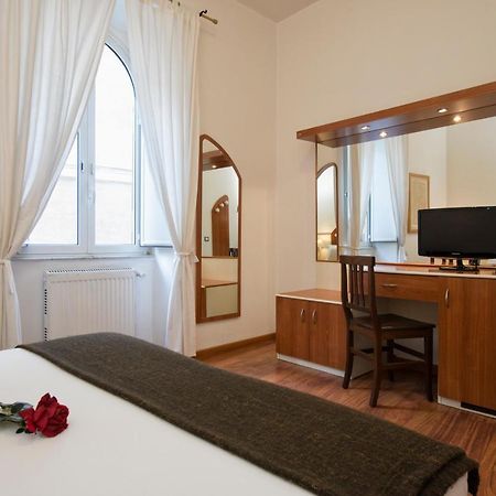 Navona Tower Apartments Рим Экстерьер фото